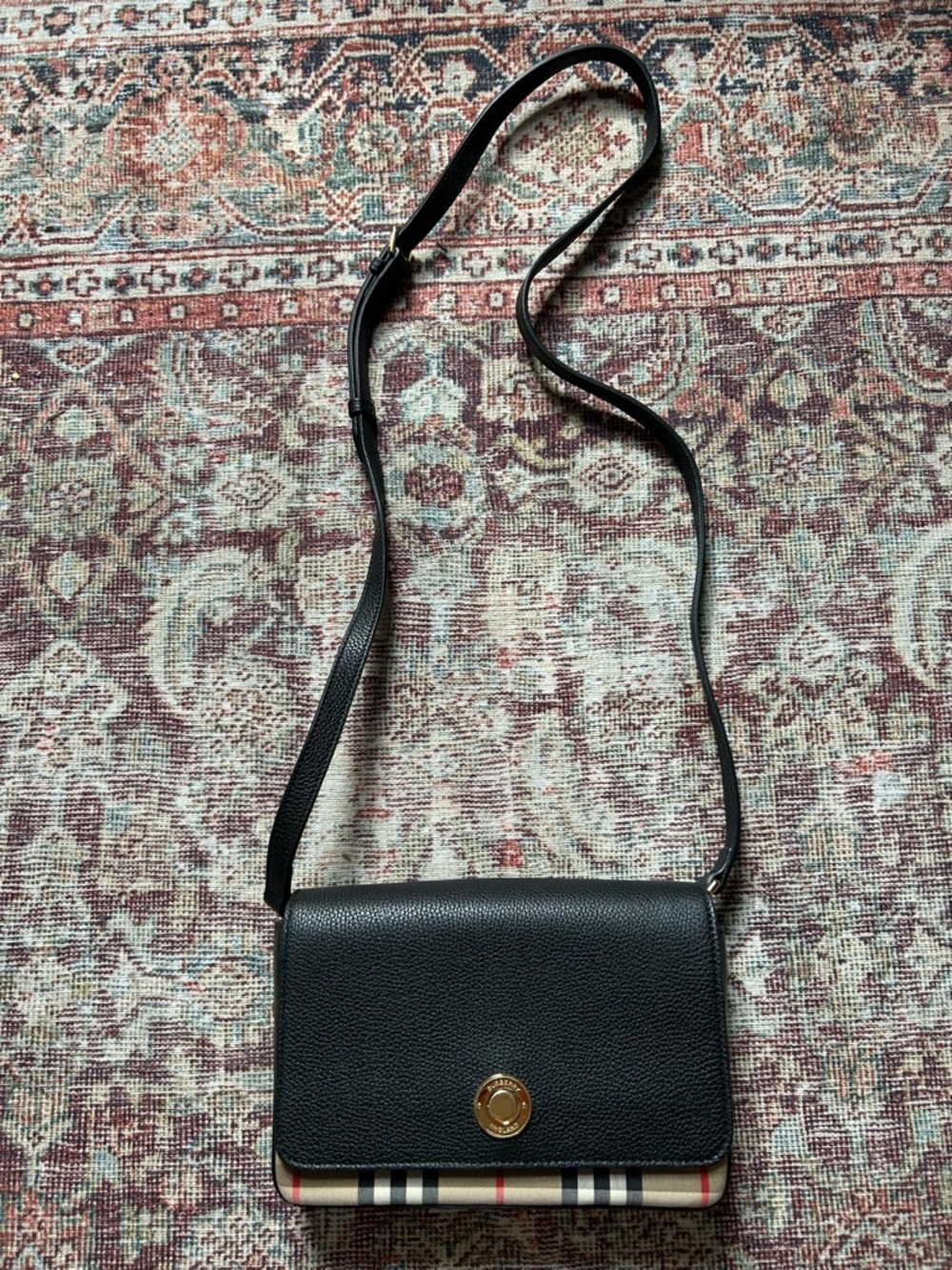 Burberry New Hampshire Check Leather
Crossbody Bag - Picture 6 of 12